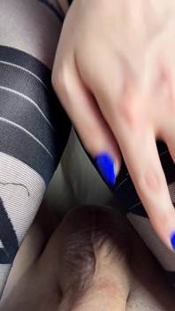 Seluar dalam nilon, fetish kaki yang cantik dan melancap sperma pada seluar dalam nilon hitam