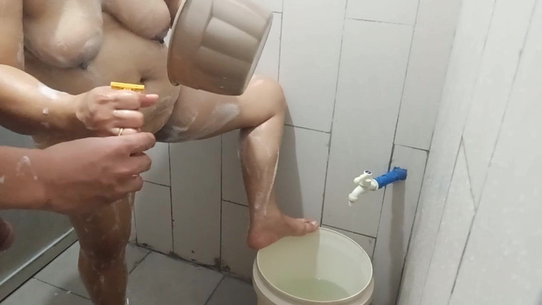 Mommyducks69: Tham gia cùng tôi trong phòng tắm