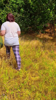 Aku ingin menjemput seorang gadis di taman, tapi dia menjemputku