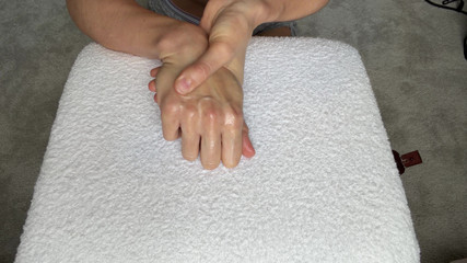 Ms Emmy Lynn: La narrazione della fidanzata di adorazione della mano