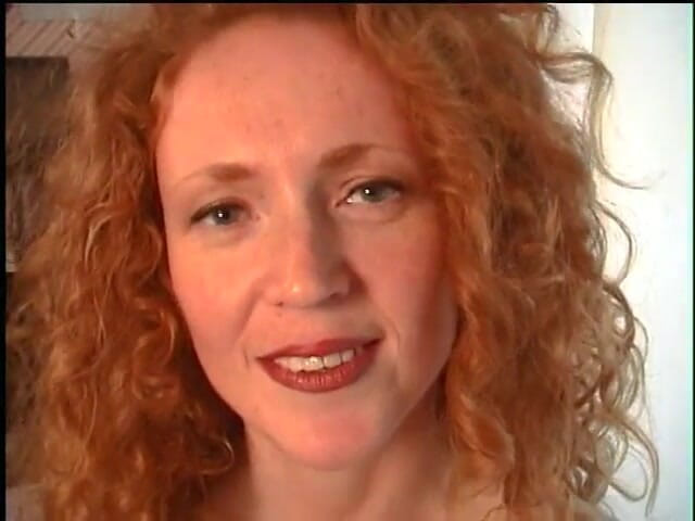 Old Good Porn: Playful redhead gives sensual blowjob