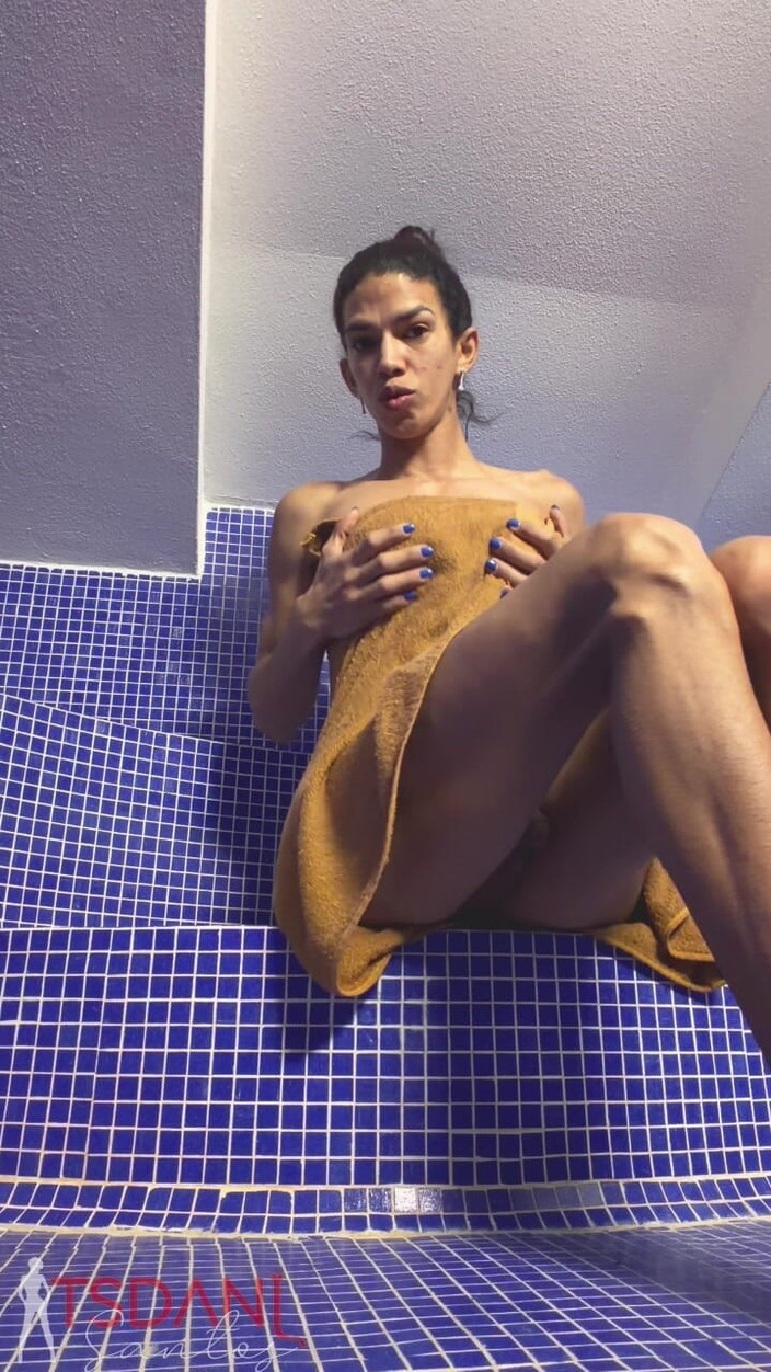 Tsdanisantos1: Kuru küvet ve orada biraz dikkatimi dağıtıyordum.