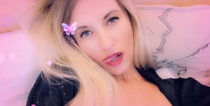 Erotic Tanya: Envoûtée par un orgasme mains libres
