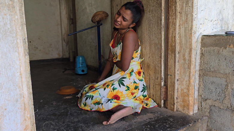 Shashi X: Desi przyrodnia siostra zerżnięta przez swojego przyrodniego brata