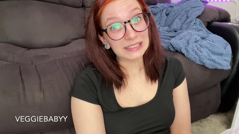 Veggiebabyy: Fwb deixa você comer sua bunda enquanto ela goza