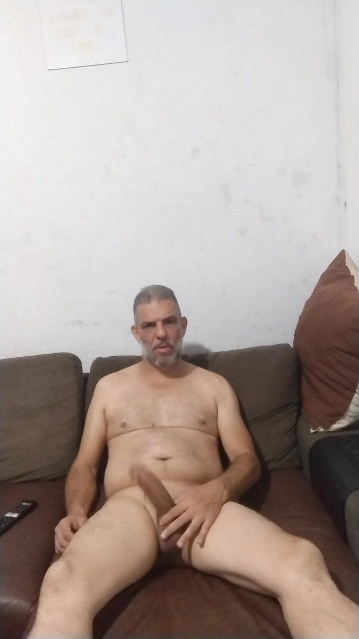 Carmona's father: Koruna bouchání její cestu k cum