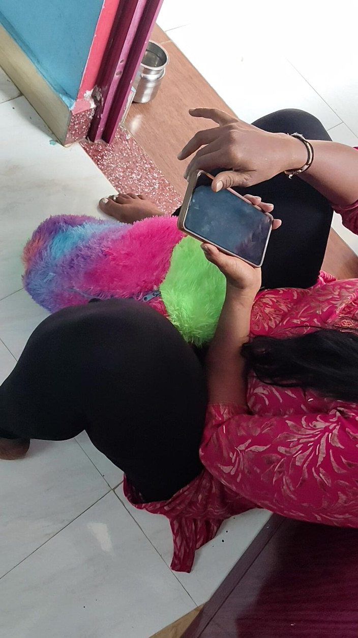 Tamil lesbian: Heet praten en jurk dragen