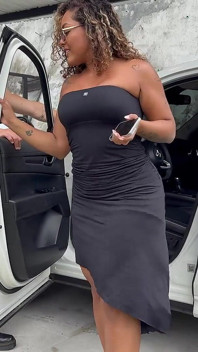 MILF Ebony Latina Engaña a Su Marido Con Joven Mecanico En Sexo Interracial Al Aire Libre!