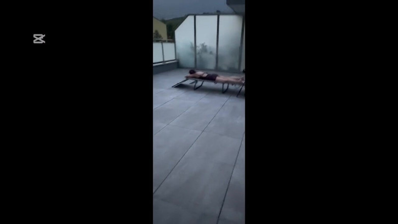 Sirene: Limpando madrasta