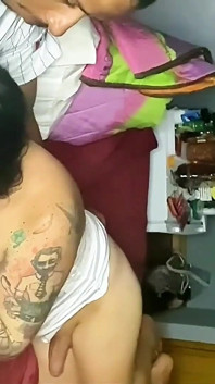 Perfekte nacht blowjob, trans-mädchen lutscht großen schwanz