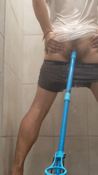 Ik heb mijn anus schoongemaakt onder de douche.