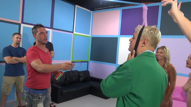 Reality Babes: Gatas sendo fodidas profundamente por um garanhão