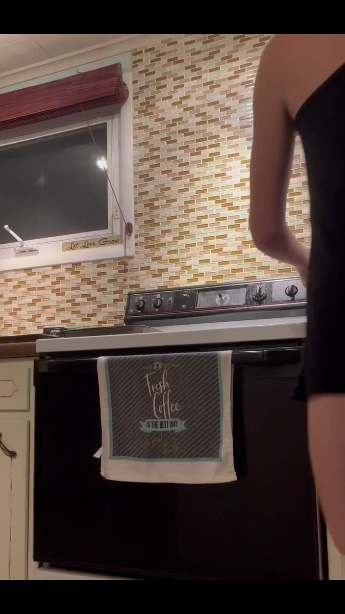 EvaSummers: Here Is Part Two of the Sexy Booty Tease Video...