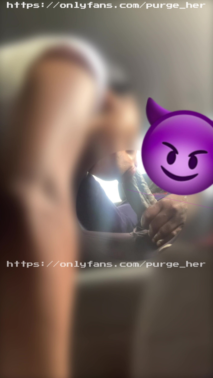 Purge_her: Carine Dalla Pelle Chiaro Grandi Labbra Mi Fanno Venire Duro...