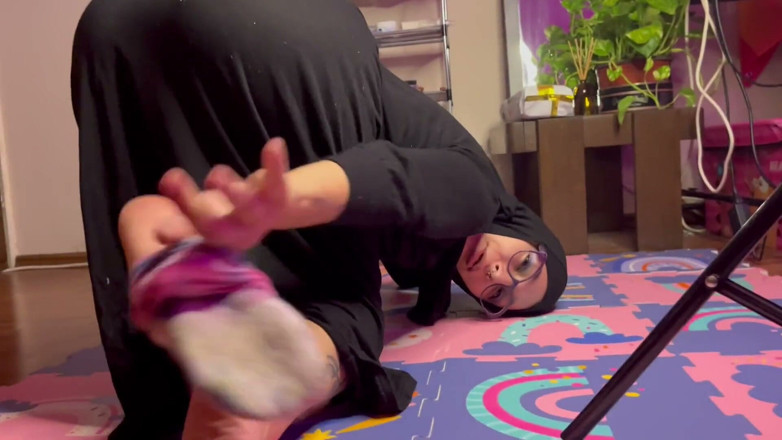 lanalovacutie: Muslim Begging to Be Fucked in Hijab