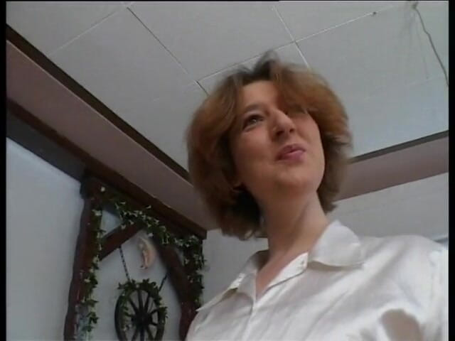 Horny Two really wet MILFs: Reife mit dickem arsch mag es, mit ihrer fotze zu...