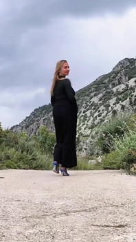 Crushing in Heels