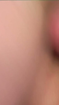 큰 자지에 보지를 뻗어 정액으로 젖탱이를 덮는 핫한 흑인 십대 Keisha Kane