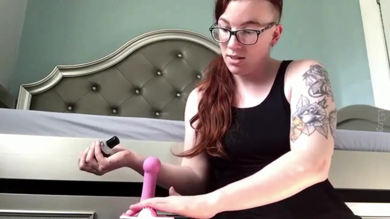 Lily O'Riley: Cưỡi ngựa kiểu chó &amp; cao bồi