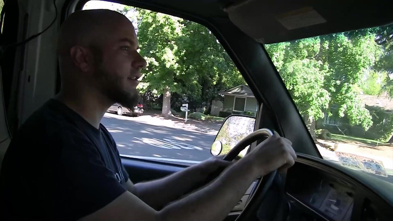 Amateur Pornos XXX: Cewek semok dengan toket dan lekuk pantat bahenol ini menggoda...