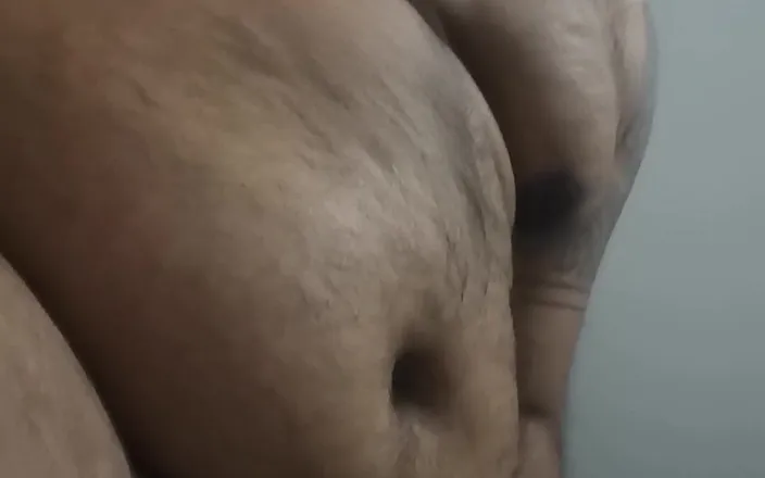 ObsidianFurry: Amateur 20 Y.o. Brown Chub Masturbates and Pees on Himself at...