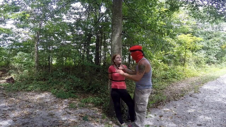 Selfgags classic: Motociclista di montagna in bondage