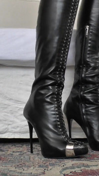 Masturbate for My Black Leather Boots, POV, JOI, Lady Victoria Valente