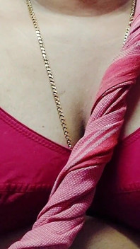 Mohini evli kadın desi seksini paylaşıyor
