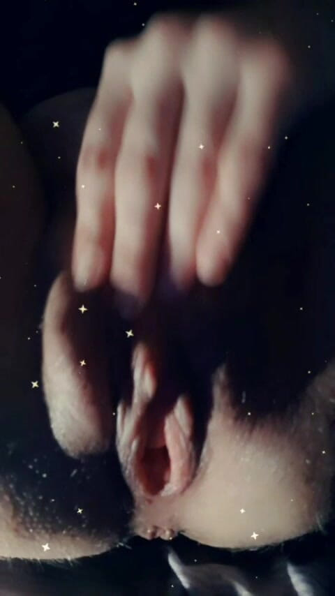 Silkyeye6969: Je me gifle la chatte
