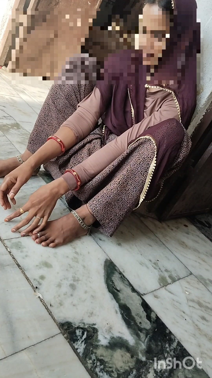 Pushpa-devi couple: Bugün Pushpa'nın kocası evde değildi