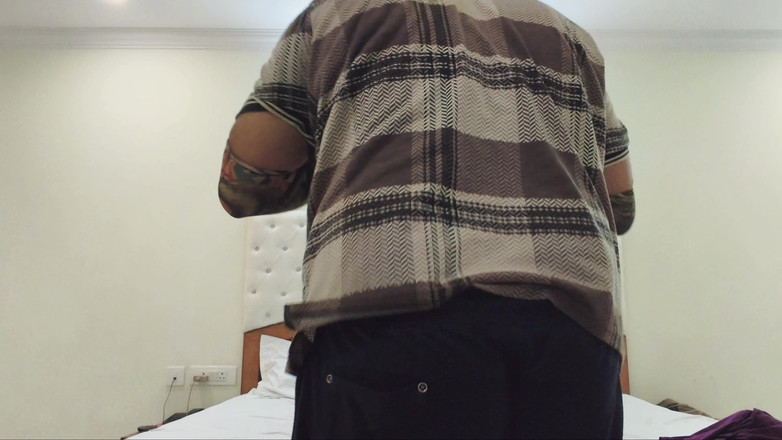 BadMash_Bhabhi: Indian Bhabhi Invite a Big Dick Bull When Husband Is...