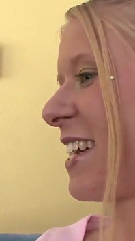Pikantní sexuální dobrodružství s blonďatými dívkami # tři - celý film