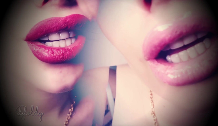 Goddess Misha Goldy: Menjadi terpesona oleh bibir saya! Bibir diliputi ginjal saya semua...