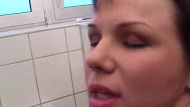 Lydia Privat: The Toilet and the University