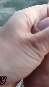 Cikgu Perancis blowjob awam yang melampau di pantai bogel dengan voyeurs dan pancutan mani