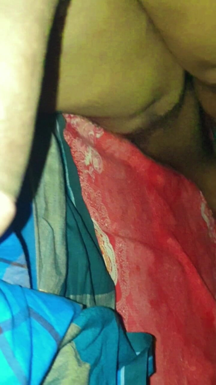 Xujjal: Deshi hot boy massage his penis in Room and masturbation