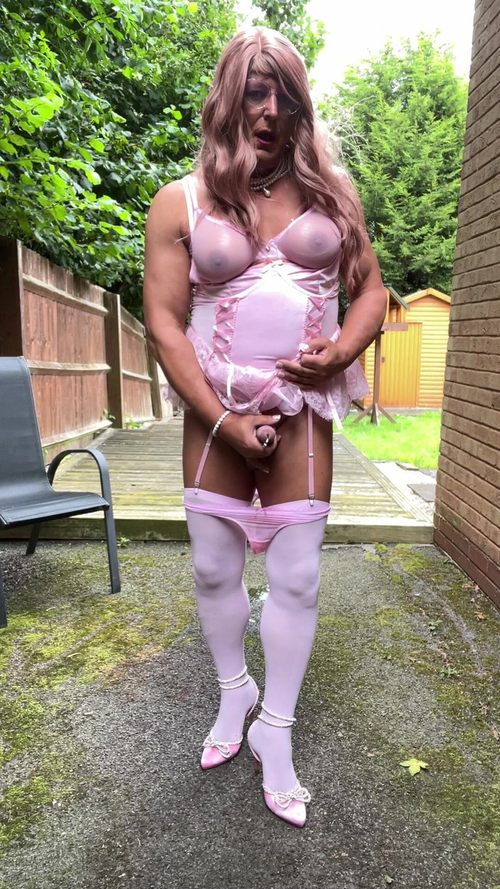 Kellycd2022: Amateur Crossdresser Kellycd2022 Sexy MILF in Pink Bodysuit and Stockings