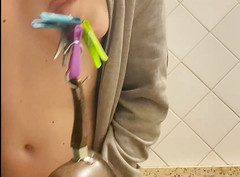 Elena917: svorky na bradavky.