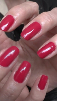 Roter Fingernail-Tag, lady victoria Valente