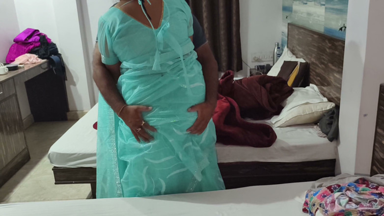 BadMash_Bhabhi: Bhabhi's friend fucked the village Bhabhi well by making her...