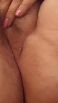 53歳で、ぽっちゃりして、お腹もあって、それでも考えるだけで濡れてしまいます
