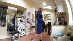 SophiaSmithUK: Realitní Agentka Se Namočí Plně Oblečená