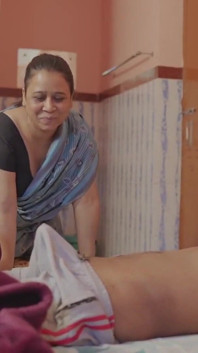 Tombul Kamwali Choto Babu ile gerçek sikişiyor! Desi Sex
