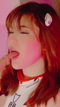Ukii Makes a Deep Throat Like a Queen
