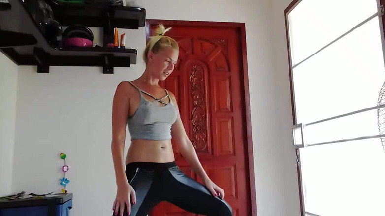 MissAnja_FH: Xtreme Zpocený tanec a masturbace