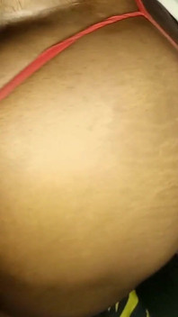 In meinem zimmer allein und mein stiefbrud fickten und fingerten mich gleichzeitig