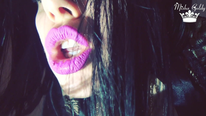 Goddess Misha Goldy: Purple kisses and licks