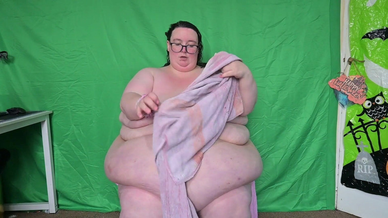 SSBBWLadyBrads: 수건을 사용하여 샤워 후 마른 SSBBW 뚱뚱한 체위 1부