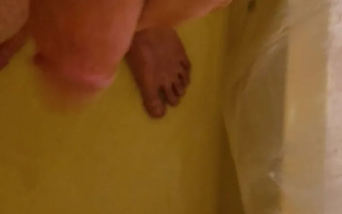 Lightmyfire: 1 Min Shower Jerk