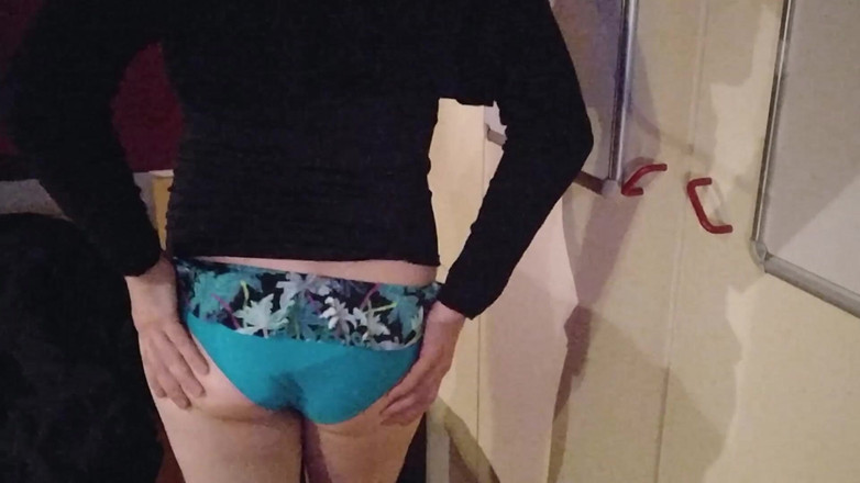 Joslin: Sissy joslin tanzt im süßen bikini